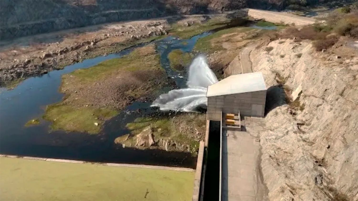 El Gobierno avanzó con una obra hídrica clave entre Catamarca y Santiago del Estero