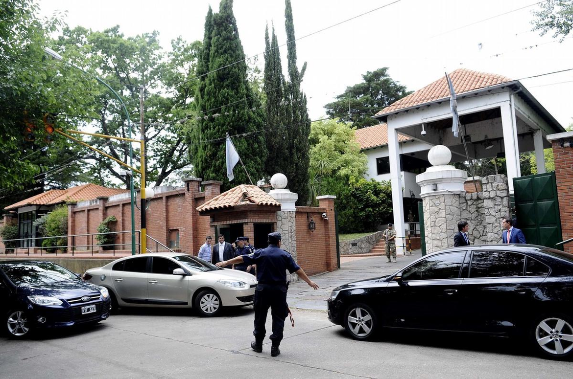 Tensión en Olivos: despidos, filtraciones y nuevas diferencias dentro del Gobierno