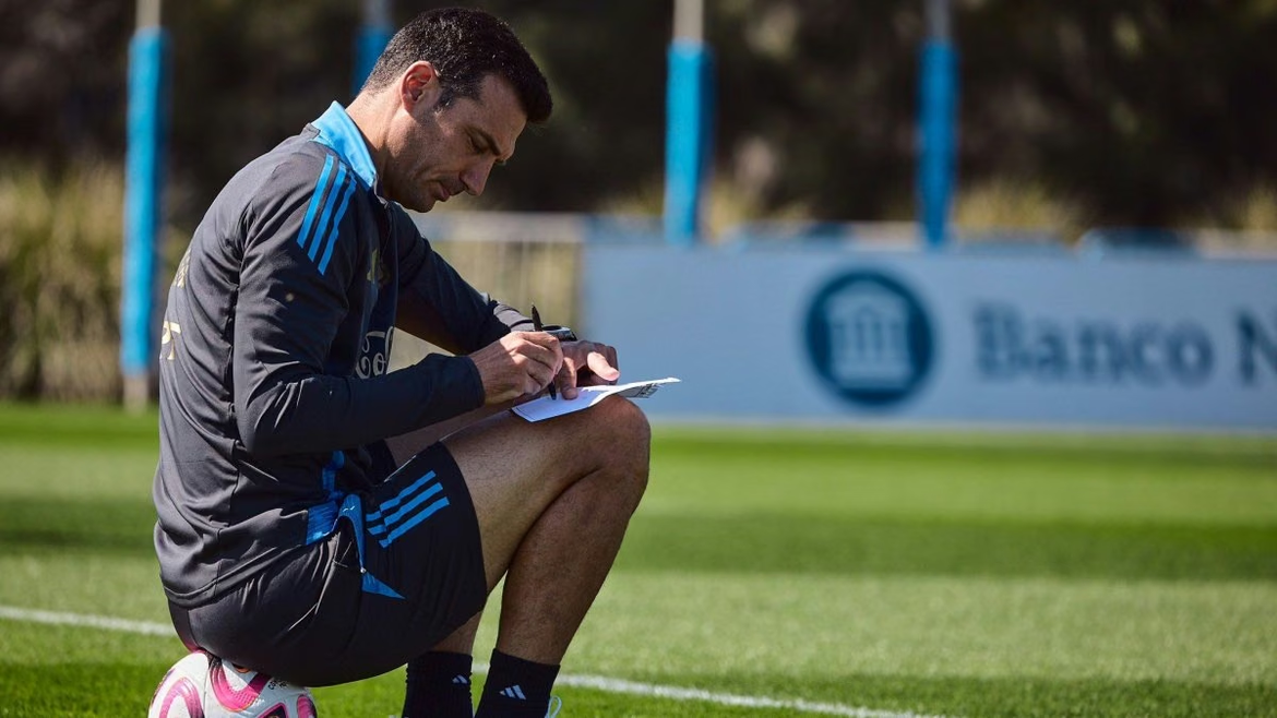 Scaloni puso en marcha una nueva etapa de la Selección Argentina con cuatro caras nuevas
